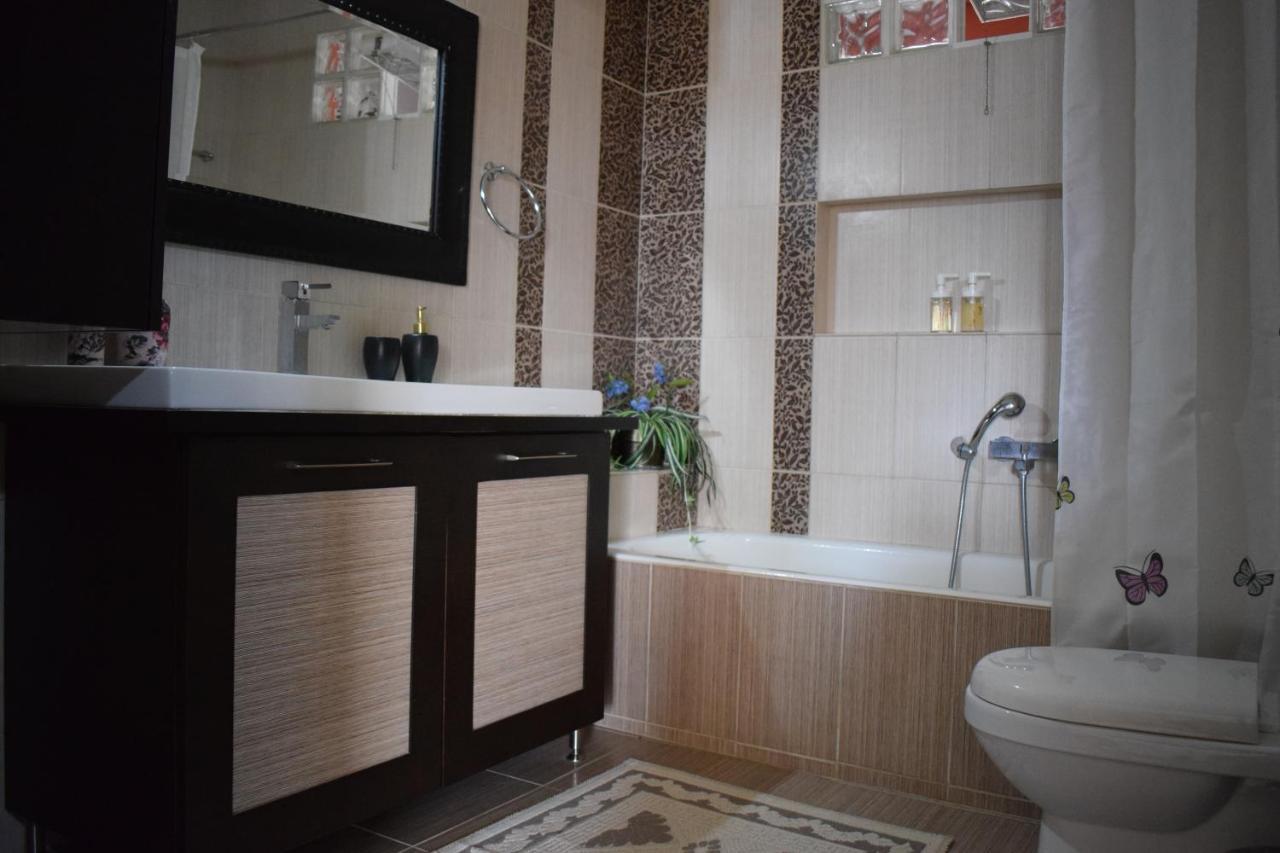Five Stars In Trikala Apartment Bagian luar foto