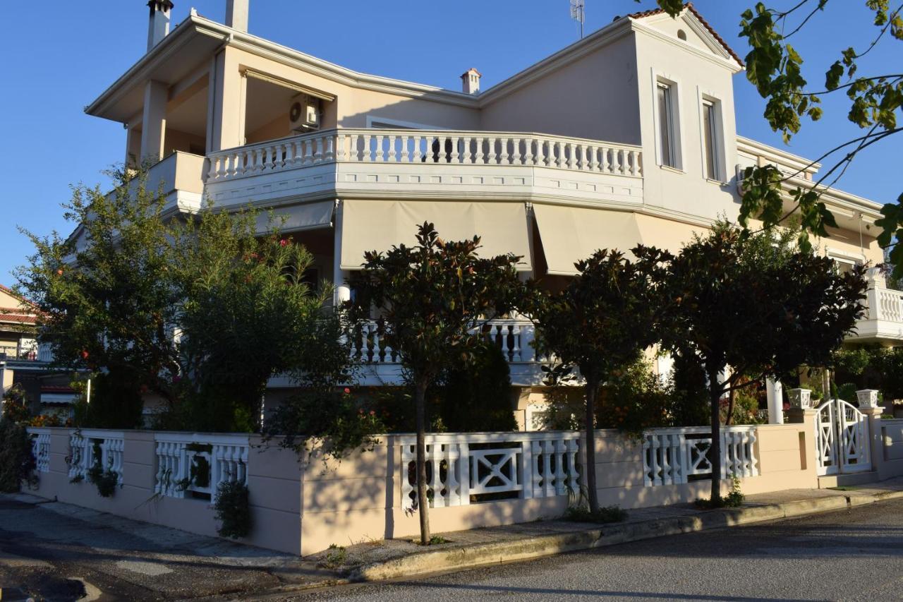 Five Stars In Trikala Apartment Bagian luar foto